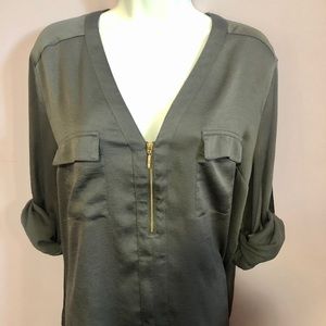 Express rolled cuff sleeve top size XL